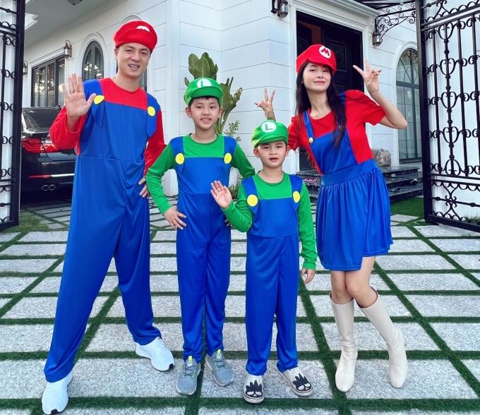 Con trai Phạm Hương hóa trang thành Hulk dịp Halloween-10