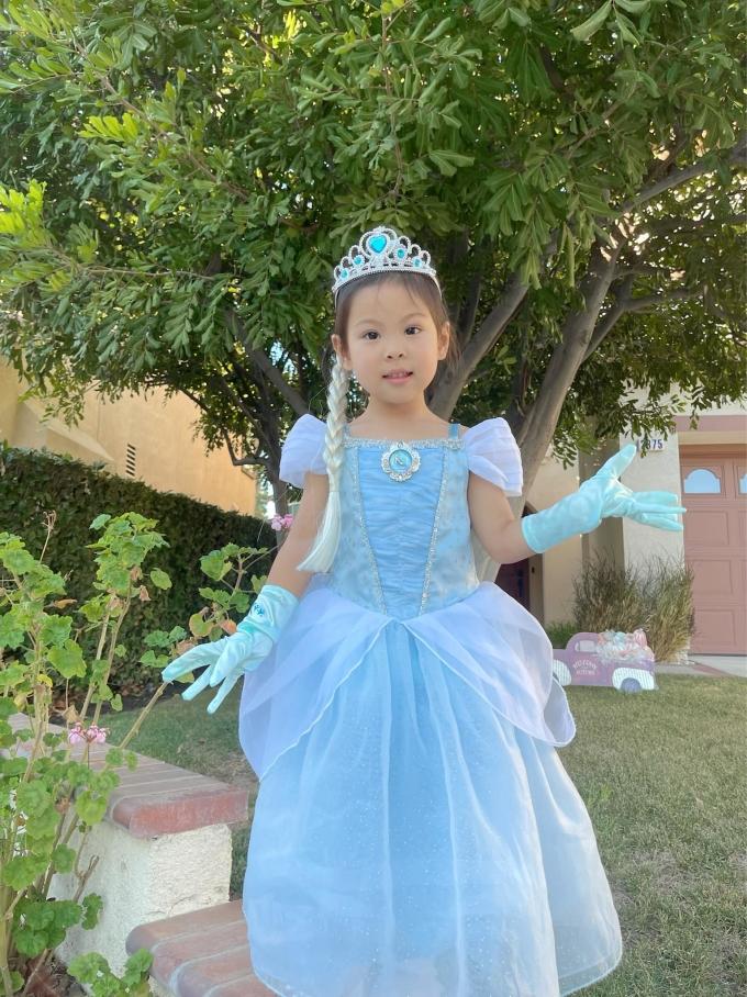 Con trai Phạm Hương hóa trang thành Hulk dịp Halloween-8