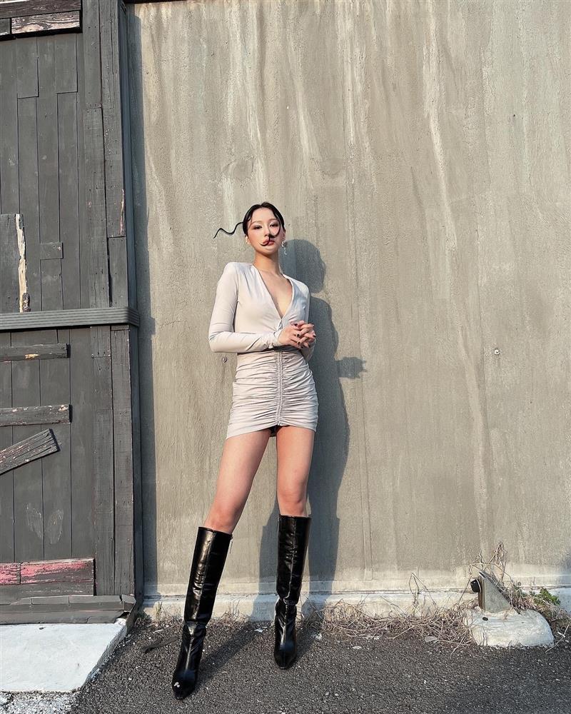 Dàn idol xứ kim chi mê mẩn boots cao cổ-6