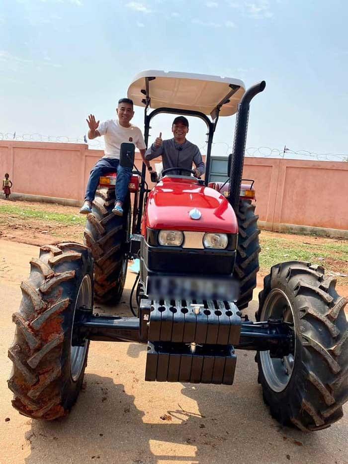 Quang Linh Vlog than toang rồi, fans lo số phận trang trại bạc tỷ-3