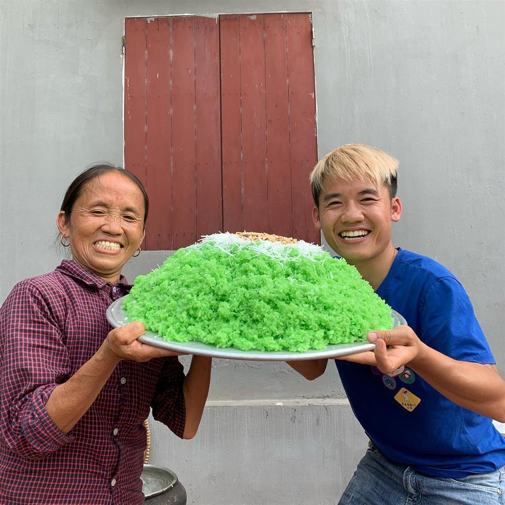 Bà Tân Vlog gây tranh cãi khi đi thẩm mỹ xóa nếp nhăn ở tuổi 55-11