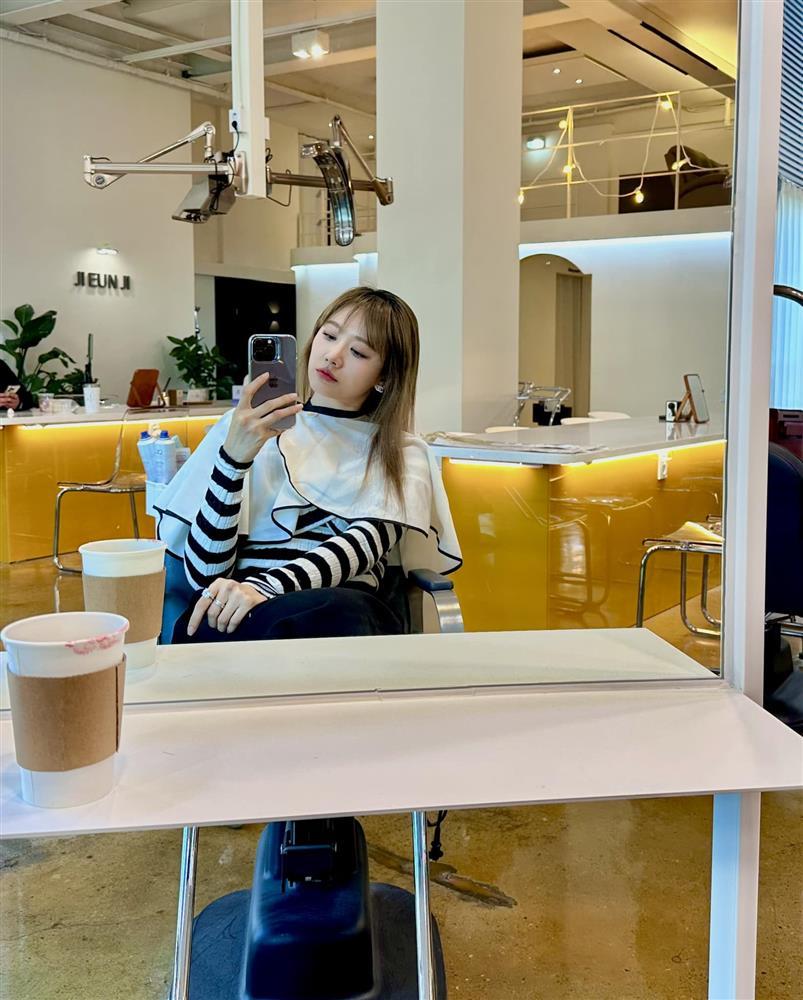 Tin showbiz Việt ngày 28/10: Ngọc Quyên chấp nhận mọi vất vả vì con-3