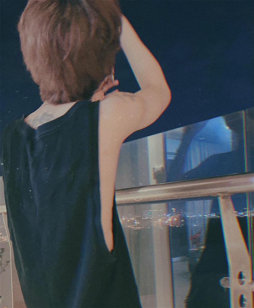 Jack khoe nhan sắc chuẩn idol xứ Hàn nhưng lại ốm tong teo-5