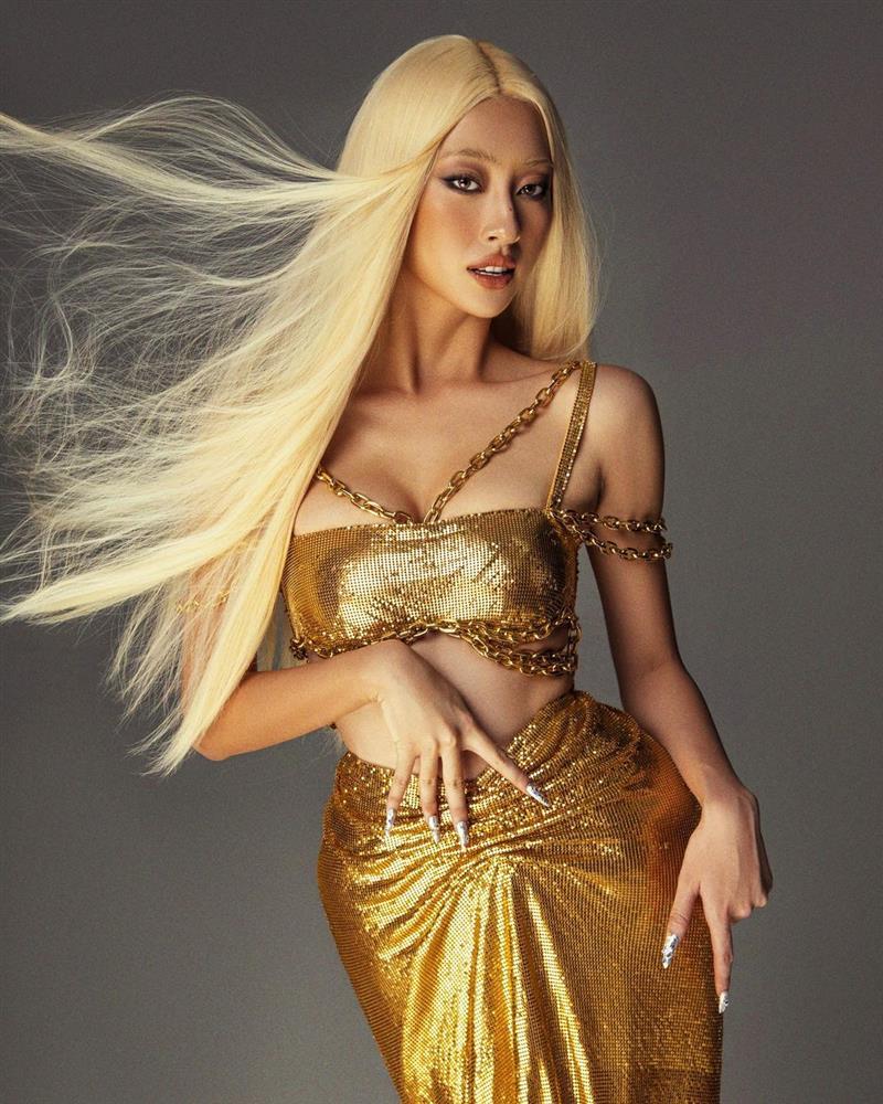 Halloween: Lương Thùy Linh cháy, Hoàng Ku hóa Kim Kardashian-2