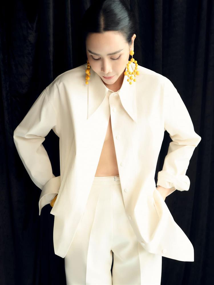 Lưu Hương Giang được khen vì body không mỡ thừa-6