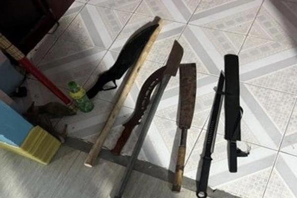 Lên mạng khoe chiến tích gây án, nhóm thanh niên liền bị vào tròng-1