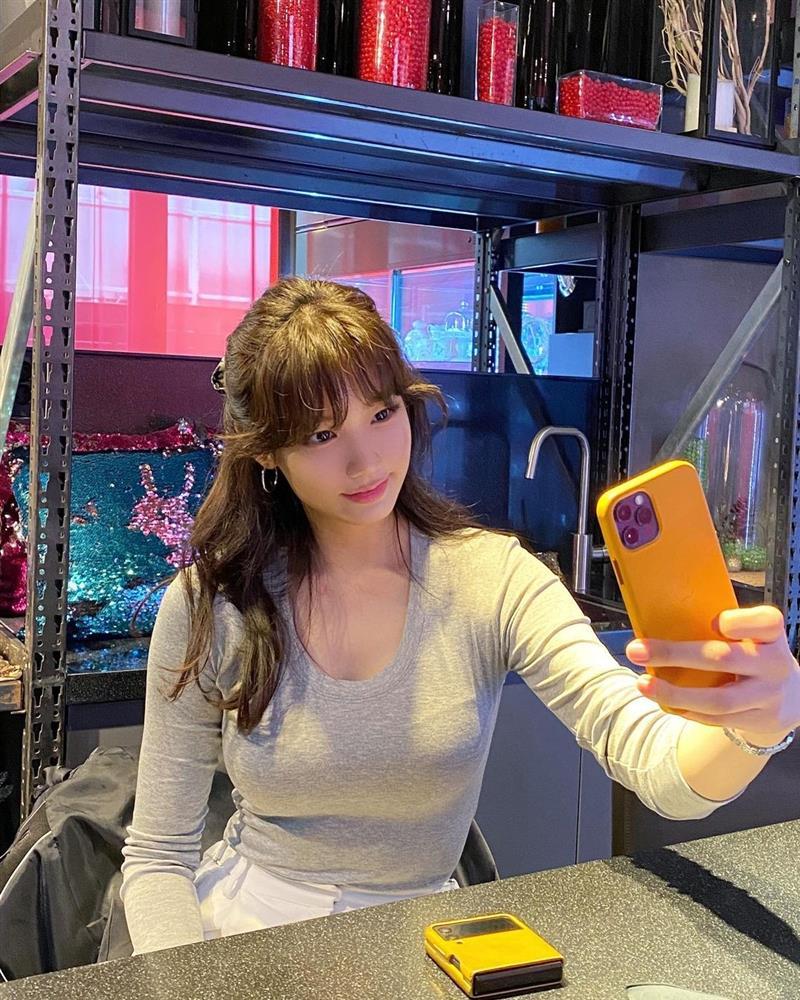 Mẫu Hàn Quốc bỏ xứ vì quá gợi cảm, U40 vẫn là tình trong mộng của nam giới-4