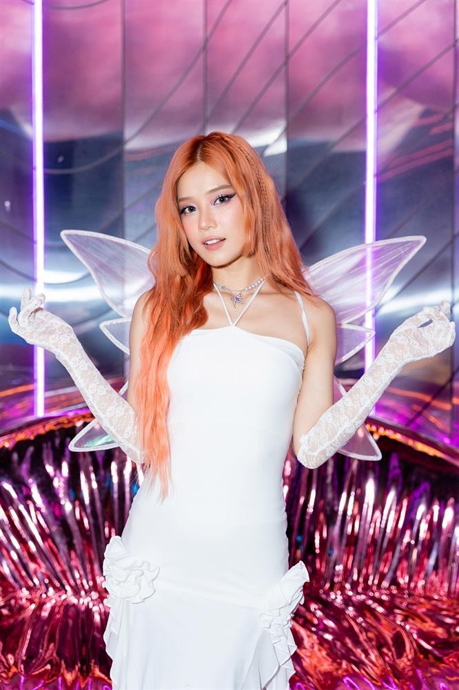 Hoàng Yến Chibi bứt phá khỏi vòng tay mẹ-1