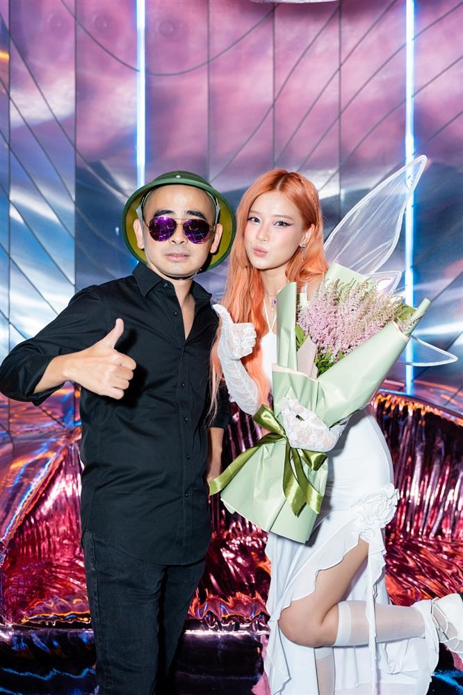 Hoàng Yến Chibi bứt phá khỏi vòng tay mẹ-6