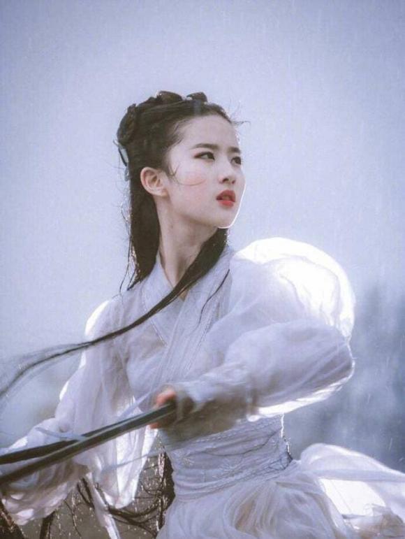 Cảnh cưỡi ngựa tuyệt đẹp của các sao nữ trong phim cổ trang-1