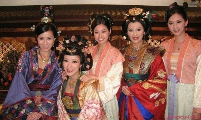 TVB mời Xa Thi Mạn, Dương Thiến Nghiêu về cứu rating-1