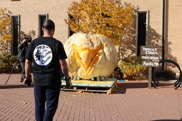 Mối nguy hiểm từ bí ngô Halloween-2