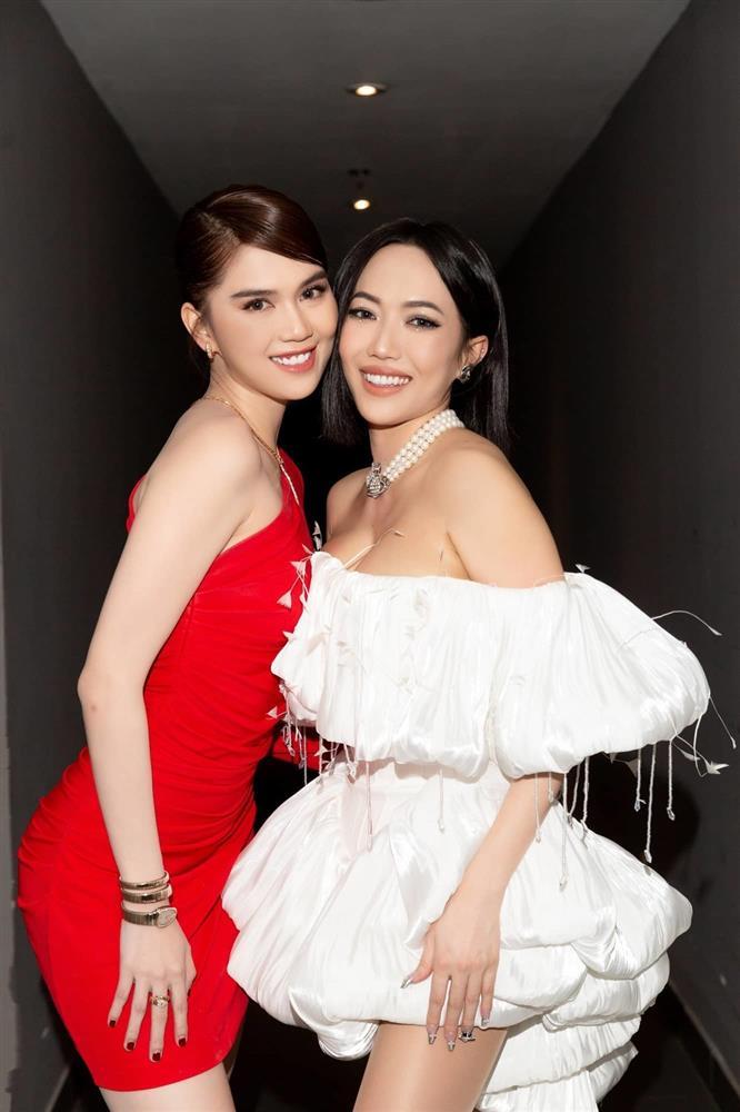 Thúy Ngân có qua mặt Ngọc Trinh khi đụng hàng?-5