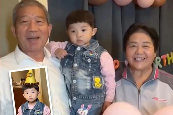 Cha mẹ ngoài 70 tuổi có con gái út 3 tuổi-1