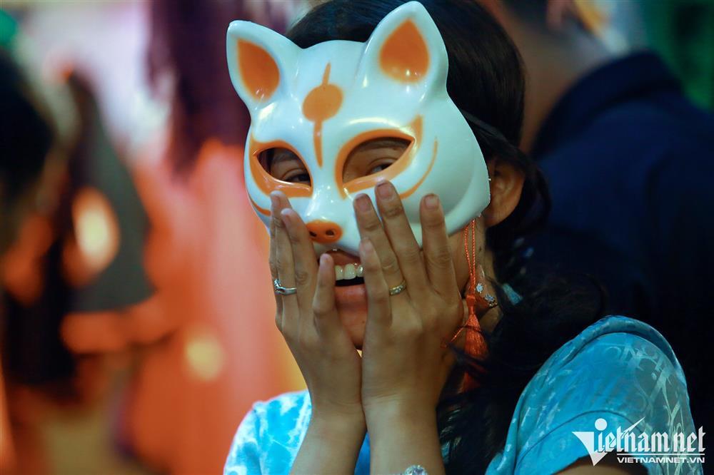 Tới phố Hàng Mã trước đêm Halloween như bước vào địa ngục-9