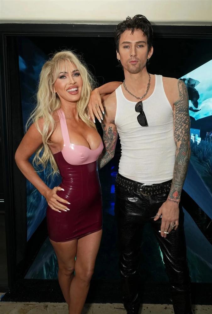 Tạo hình Halloween gợi cảm của dàn sao-1