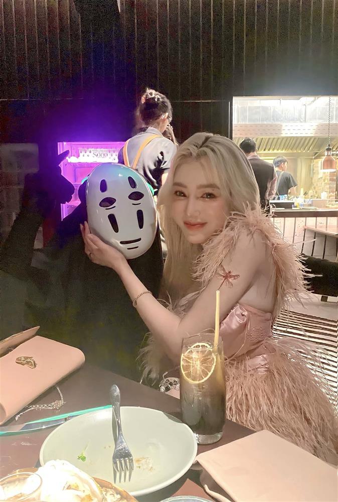 Tin showbiz Việt ngày 30/10: Đàn em đăng ảnh mặt mộc Hoài Linh-4