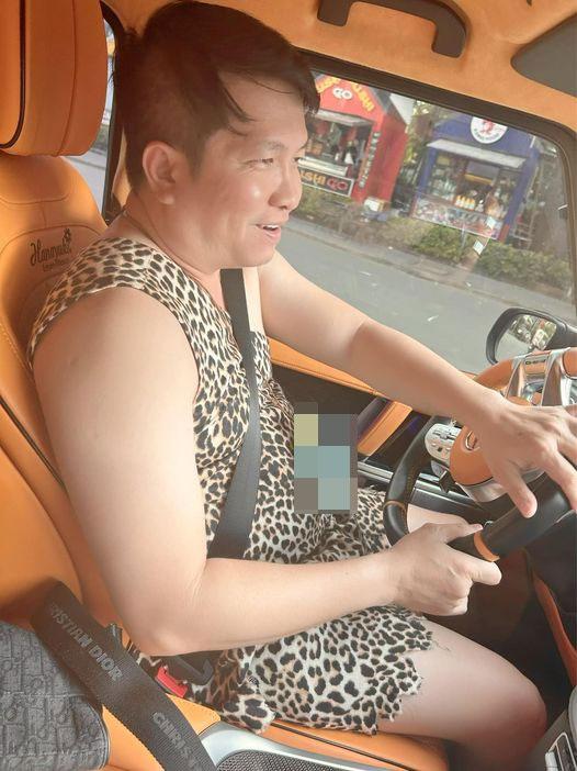 Đoàn Di Băng lên đồ táo bạo trong tiệc sinh nhật con gái thứ 2-9