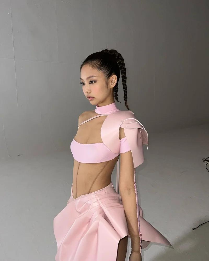 Dàn IT girl đình đám thế giới chuộng mốt tóc tết đuôi ngựa-3