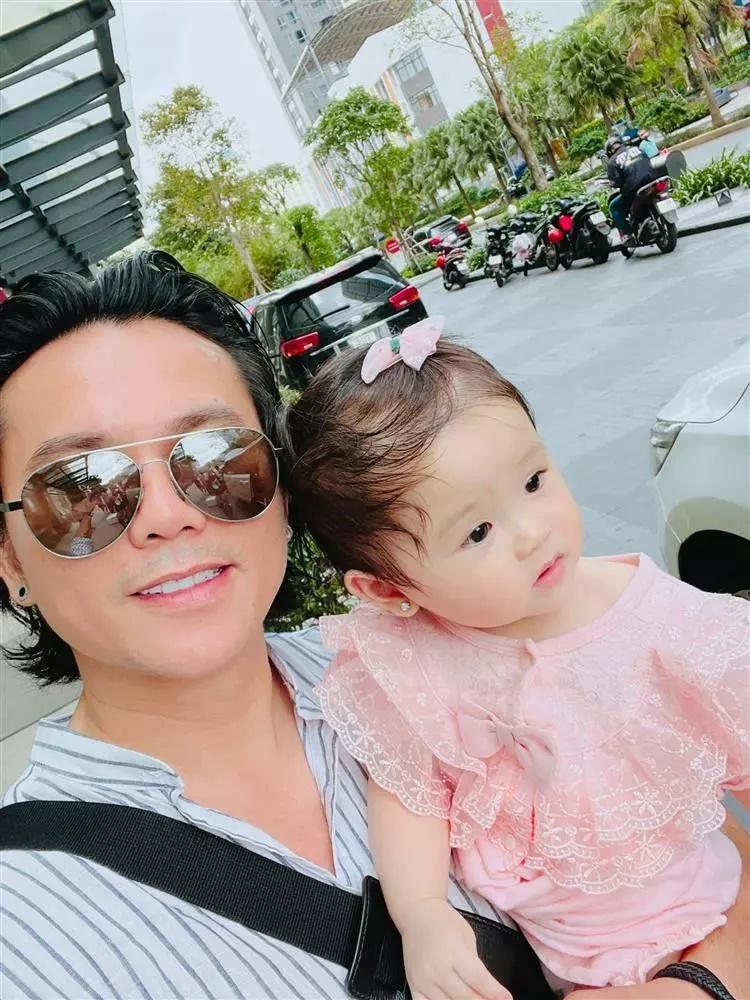 Tú Dưa chốt 5 con, hé lộ từng đắn đo sự chào đời của cô út-1