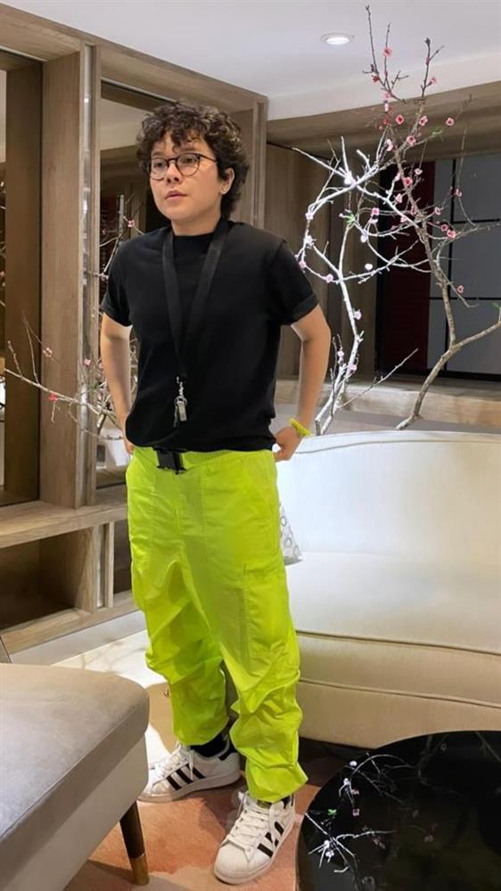 Tiên Tiên công khai bạn gái nhưng nhất quyết che kín mặt-1