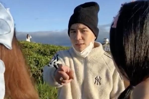 Du khách bị phạt hơn 66 triệu và hủy visa vì giấu 6kg thịt trong vali-3