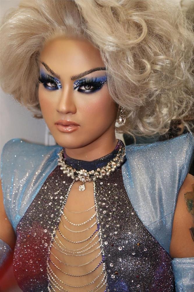 Thanh Duy tiếp tục bị gây hấn khi đi diễn trong bản thể drag queen