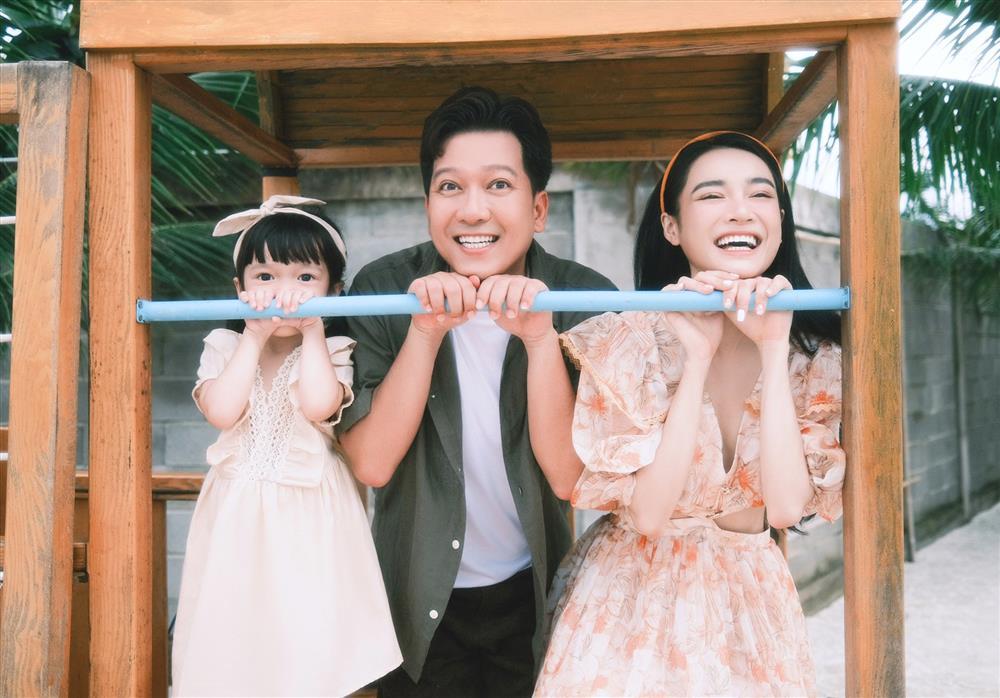 Đặt ảnh thơ ấu Trường Giang bên con gái, dân mạng bất ngờ-4