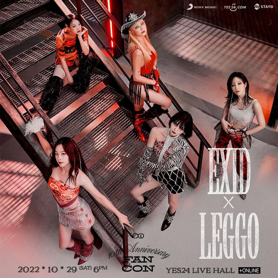 EXID chào hỏi lịch lãm, fan thô lỗ ném đồ bẩn vào xe-1