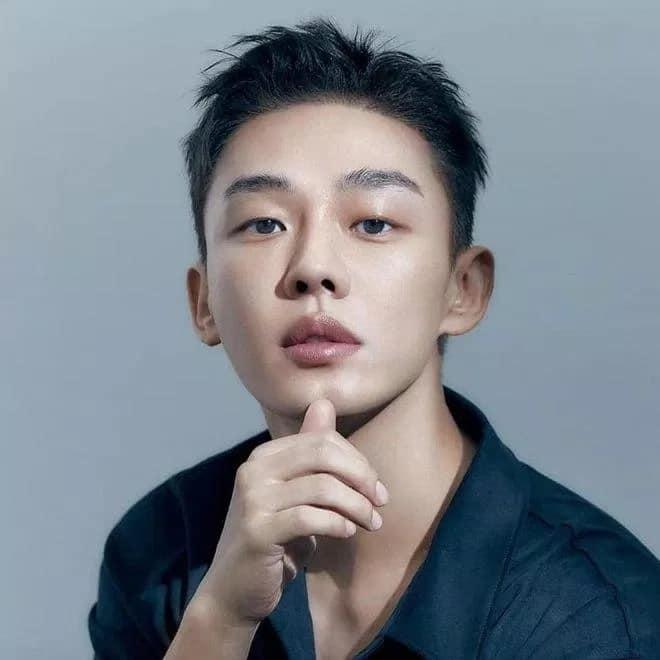 Yoo Ah In phủ nhận mình là ngôi sao gây hỗn loạn Itaewon-2