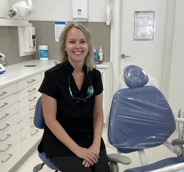 Nha sĩ cảnh báo trào lưu dùng kem đánh răng tự chế trên TikTok-2