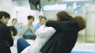 Những lần diễn viên Hàn thực hiện cảnh quay mạo hiểm không cần đóng thế-7