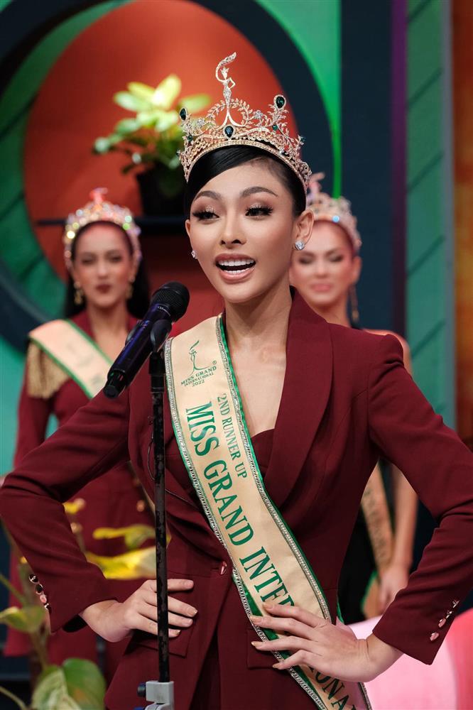Một người đẹp top 5 Miss Grand 2022 bị khui copy chất xám-6