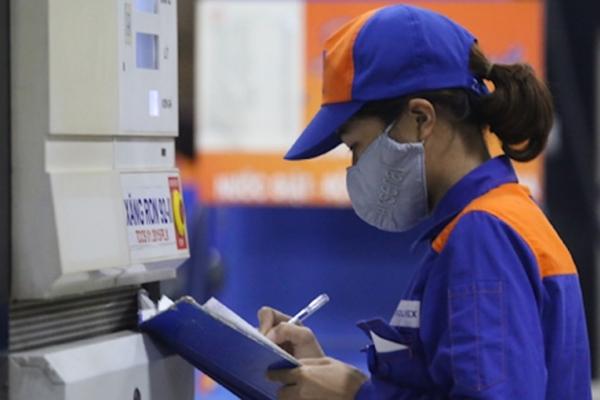 Lập nhóm Anh em siêu nhân để tiêu thụ 101 triệu lít xăng lậu-3