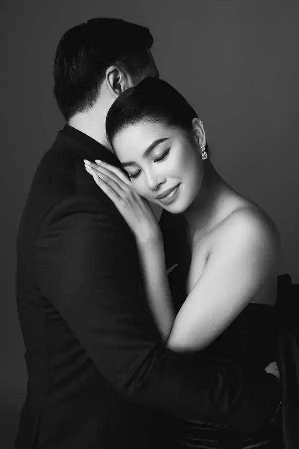 Mẹ Phạm Hương khoe cơ ngơi mới sang xịn mịn ở quê nhà-13