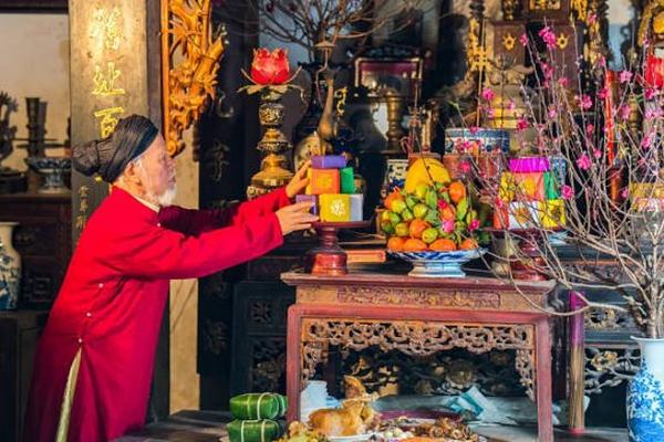 Bàn thờ đặt sai phong thủy: Gia chủ không ly tán cũng bại vong?-4