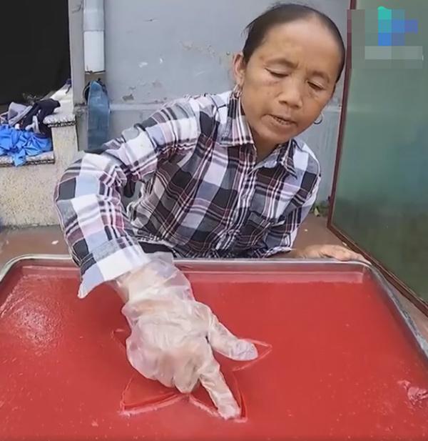 Bà Tân Vlog lộ diện sau thẩm mỹ, mặt đơ cứng không nhận ra-5