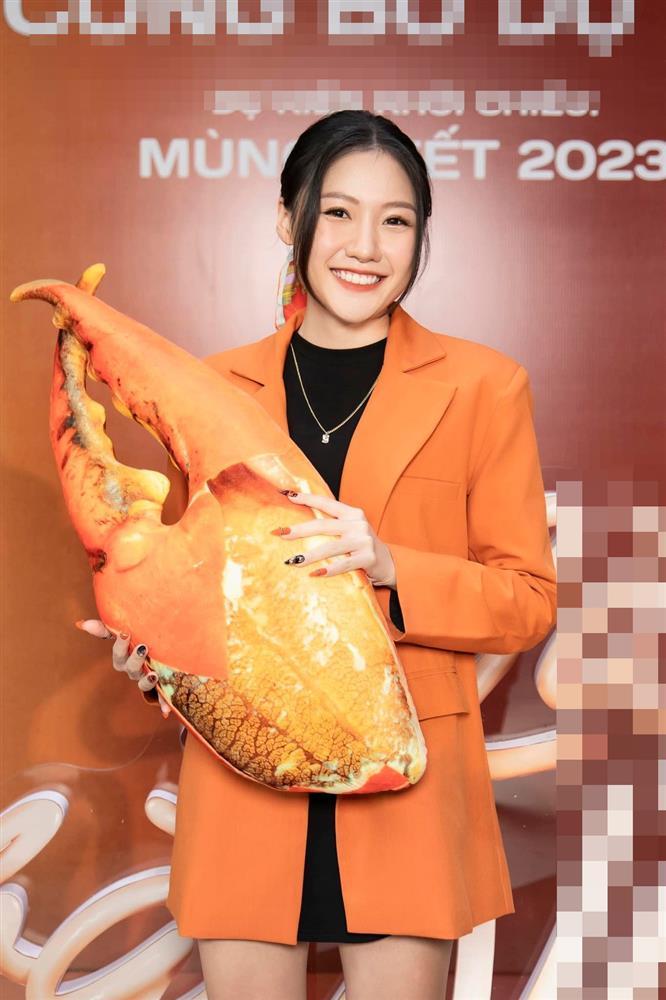 Em gái Trấn Thành lột xác như thành người khác nhờ giảm cân-3