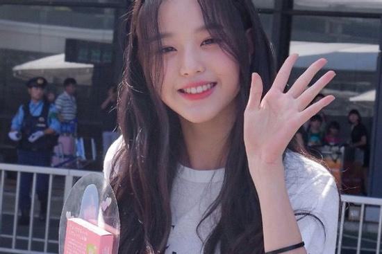 Jang Wonyoung (IVE) là idol nữ được giới làm phim săn đón nhất