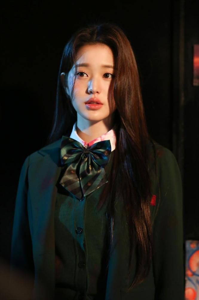Jang Wonyoung (IVE) là idol nữ được giới làm phim săn đón nhất-2