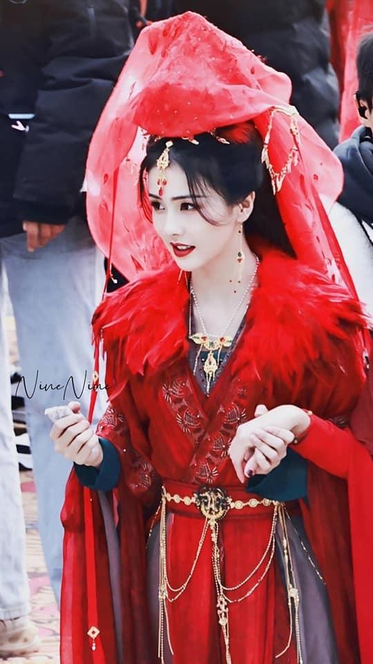 Dàn mỹ nhân đụng tạo hình: Dương Tử - Bạch Lộc bị chê thiếu khí chất-14