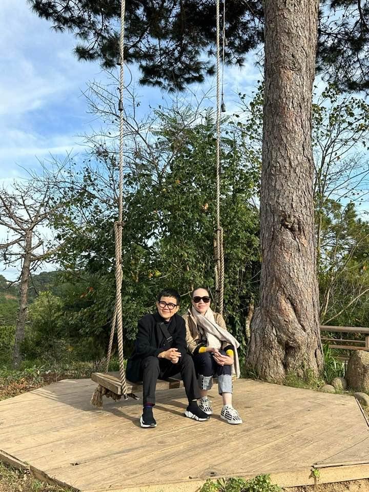 Tin showbiz Việt ngày 2/11: Lâm Khánh Chi lộ vết thương sau phẫu thuật-13