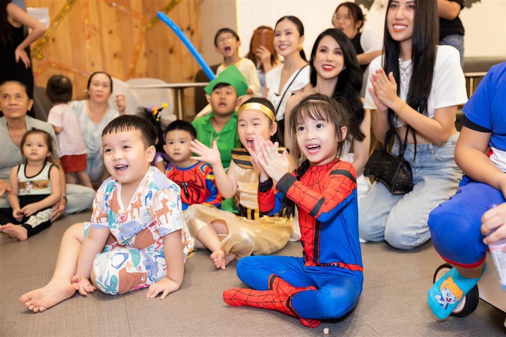 Diệp Lâm Anh một mình tổ chức sinh nhật cho con gái-9