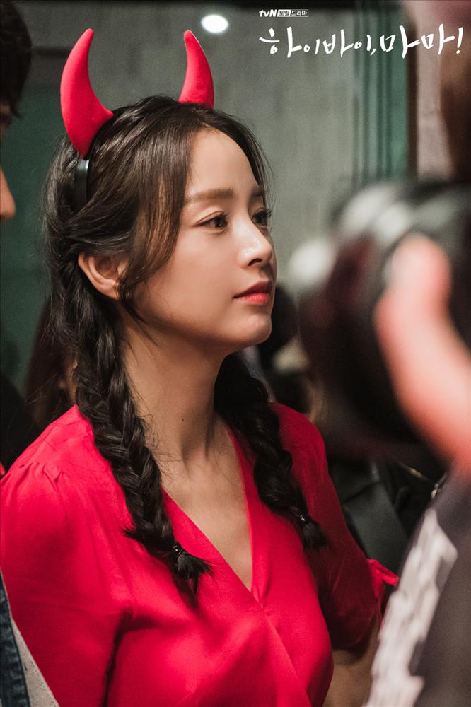 3 nữ thần không tuổi vừa đóng vai học sinh lẫn phụ huynh cùng lúc-6