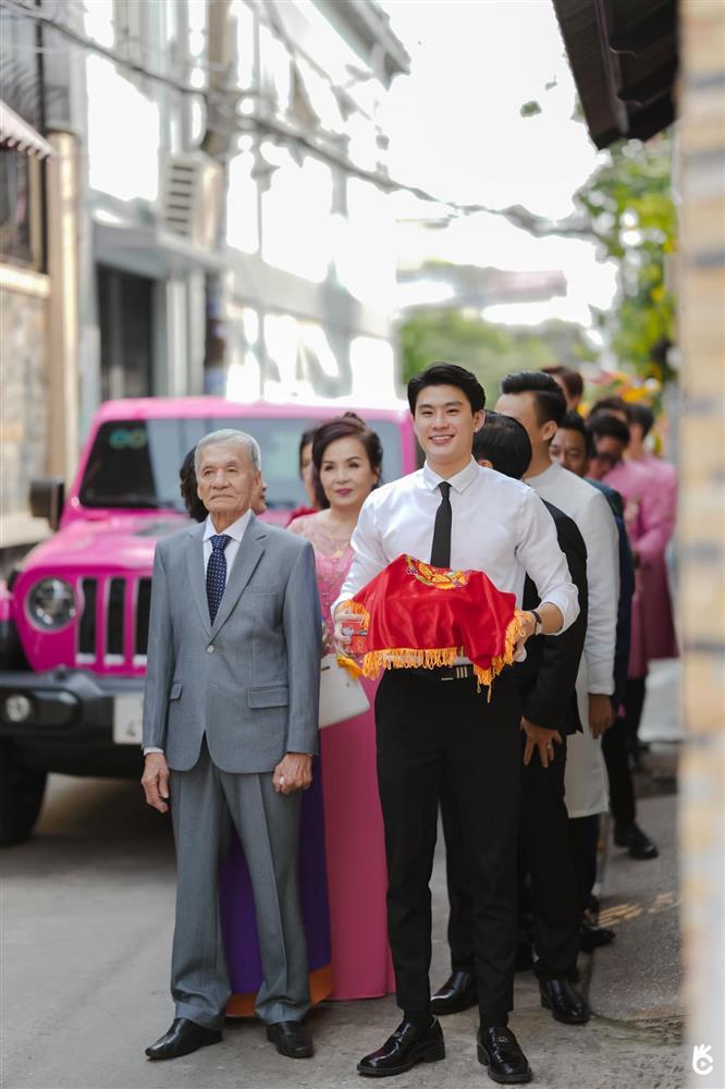 Ông xã Lê Âu Ngân Anh xả full ảnh đám hỏi, có khoảnh khắc cực hài-6