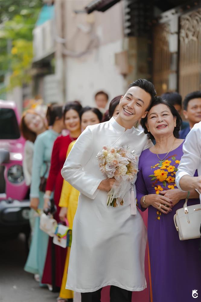 Ông xã Lê Âu Ngân Anh xả full ảnh đám hỏi, có khoảnh khắc cực hài-7