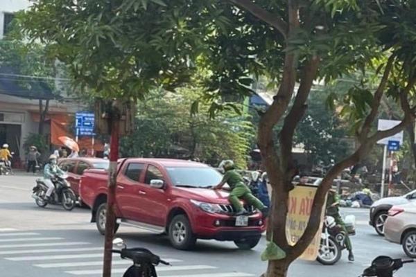 Clip: Nhóm trộm chó xịt hơi cay, cầm gậy đâm dân quân tự vệ-4