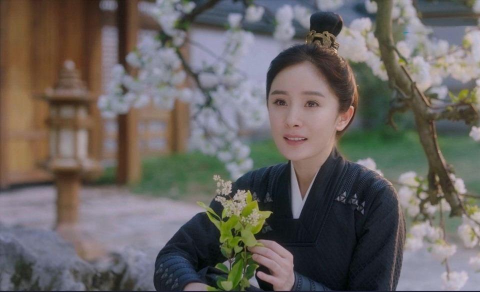 Tiết lộ gây sốc về giá làm mịn da của dàn sao Trung khi lên phim-3