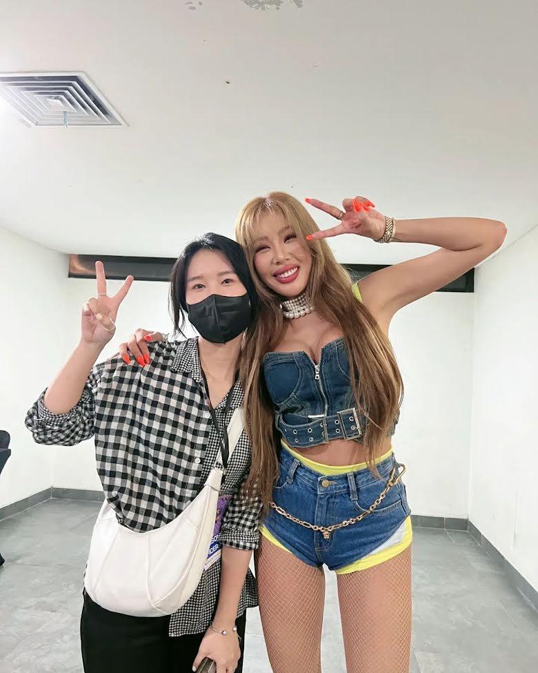 Góc khuất làm việc với idol Kpop bị phiên dịch viên bóc phốt-1