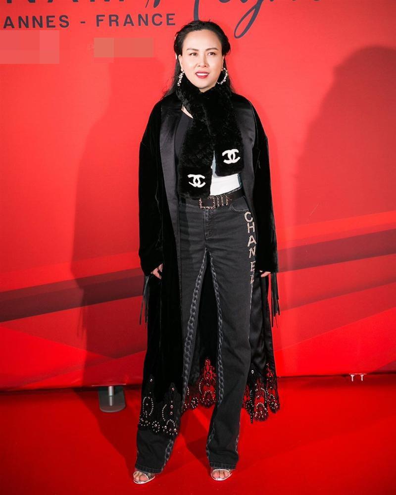 Phượng Chanel thăng hạng nhan sắc nhờ khéo chọn khăn quàng-8